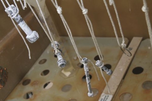 金屬部件耐腐蝕性鹽霧測試.jpg 金屬部件耐腐蝕性鹽霧測試.jpg